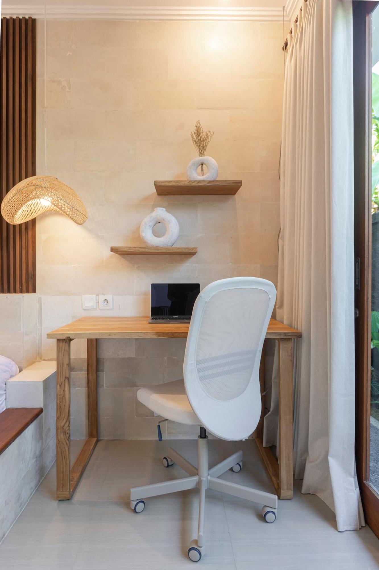Designer Studio Emy Sanur Exteriör bild