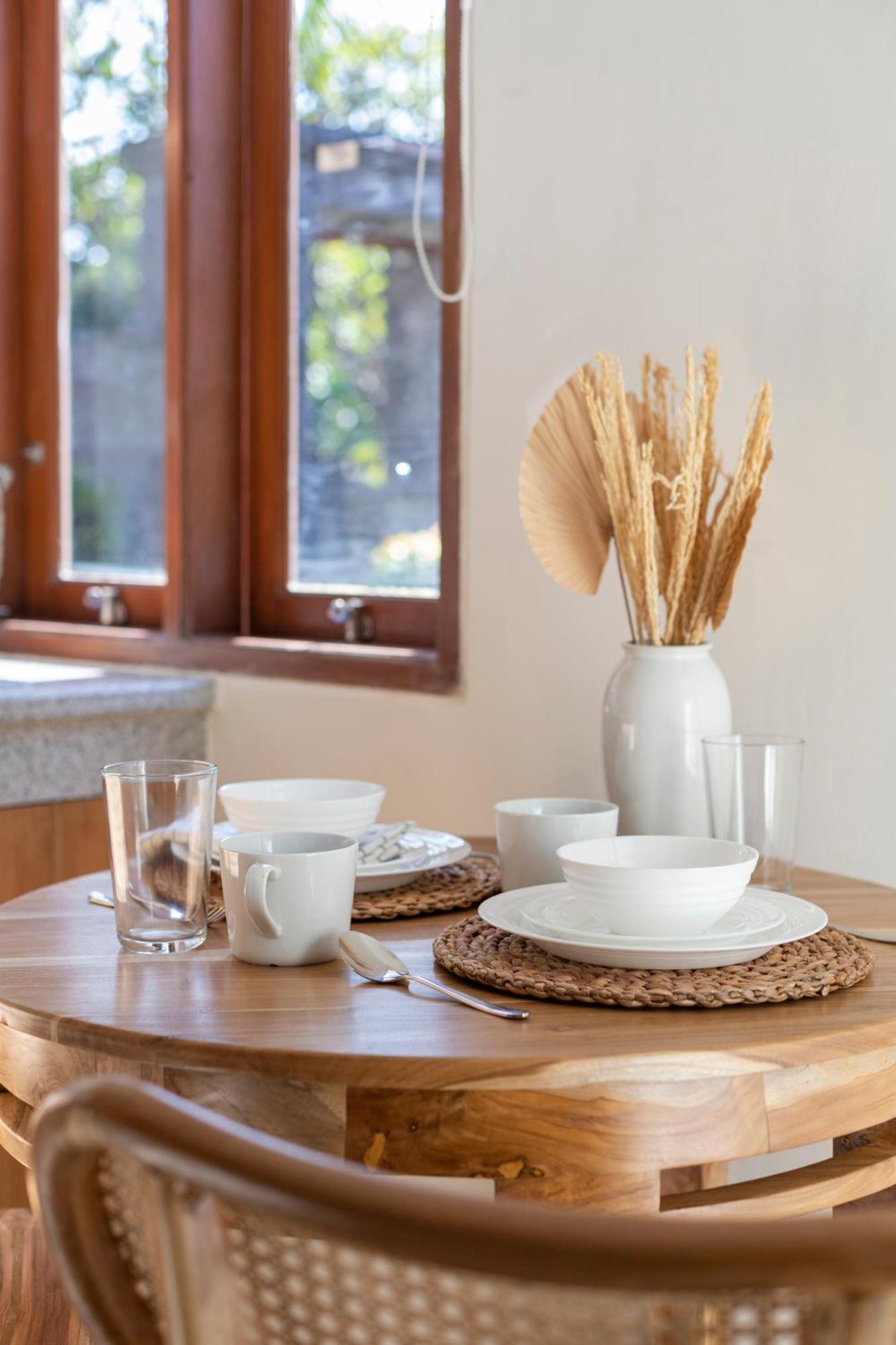 Designer Studio Emy Sanur Exteriör bild